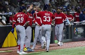 Panamá se alza con cerrada victoria ante Canadá