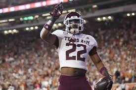 Texas A&M RB E.J. Smith, son of Emmitt, to sign with Chiefs