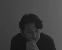 原摩利彦 アーティスト写真（AI 生成）