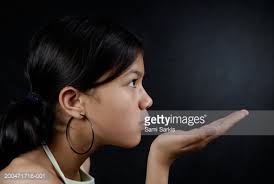 Résultat de recherche d'images pour "girl's side profile"