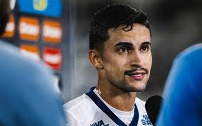 ¡BAVI Explosivo! Clásico Bahia vs. Vitória: ¿Quién se Llevará la Gloria?