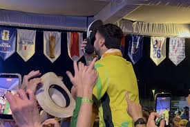Cangurus do futebol, cerveja no tênis e festa de campeão: como os australianos transformaram um 0 a 0 em noite de título na Copa