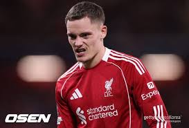 플로리안 비르츠 이적 논란 관련 이미지