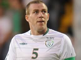 He may be out with a mashed collarbone right now, but spud-headed Irishman Richard Dunne is doing everything he can to be fit for Euro 2012. - Richard-Dunne-Ireland_2354177