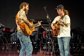 Country music star lashes out after fan hits him with object: ‘Find out who that was’