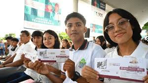 Beca Rita Cetina Diciembre