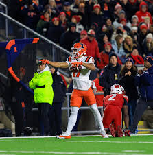 Katin Houser Hands Dixon the First Touchdown: Inside the Scheme That Validated Illinois’ QB Bet vs UAB