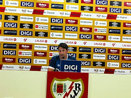 Beñat San José: "Nos fastidia no jugar en Vallecas"