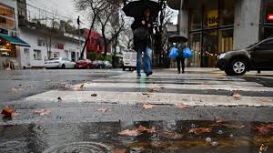 Alerta Total: Tormentas Azotan Buenos Aires y Nueve Provincias - Imagen ilustrativa del artículo