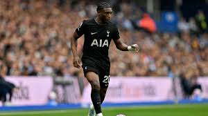 Leeds United vs. Tottenham: Ewiase Bɔɔlbɔ Akɛseɛ Wɔ Ghana! - Imagen principal del artículo