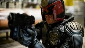 Karl Urban mendapat peran utama di DREDD. Sayang filmnya tak terlalu laris. 