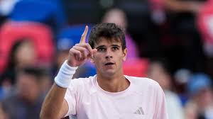 Jódar remontó en Shanghai, alcanzó por cuarta vez los cuartos de final de un Masters 1000 y sueña con las ATP Finals