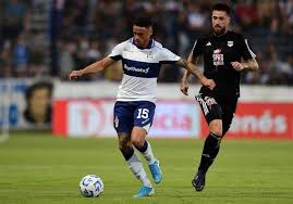 Riestra vs. Gimnasia: ¡Duelo clave en el Clausura 2025! ¿Quién se lleva los puntos? - Imagen principal del artículo