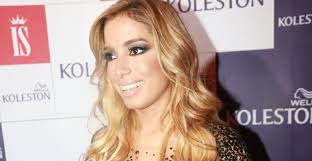 Resultado de imagem para cabelos da anitta