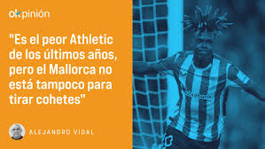 Con la mirada en el palco