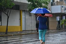 Calor e chuva marcam o começo da semana em Paranavaí, que depois passa a ter tempo mais firme