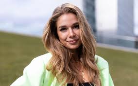 lola weippert