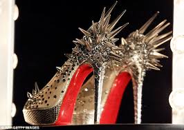 Resultado de imagem para fotos de sapatos Louboutin