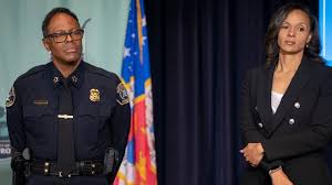 Former top cops agree: Detroit police chief crossed the line