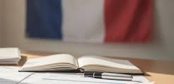 TCF ou TEF : quel test de français choisir pour la naturalisation ?