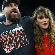 Travis Kelce Jokes Taylor Swift Might 'Kill Him' Over Recent Fumble
