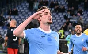 Lazio, Taylor: “Partita importante. Giocare per vincere trofei è la cosa migliore nel calcio”