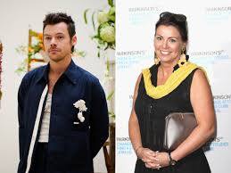 Harry Styles' mom refuses to take sides as son battles with Louis Tomlinson for number one