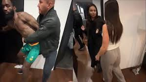 Escándalo en Rusia: Futbolista camerunés Moumi Ngamaleu en líos de infidelidad