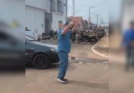 Prefeito fica indignado com blitz do Detran e questiona agentes em via pública no interior do TO; VÍDEO