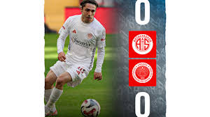 Antalya'da ilk yarıda gol sesi yok