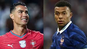 Será que Kylian Mbappé consegue dividir os holofotes ou ele tem aquela aura de protagonista, como Lionel Messi e Cristiano Ronaldo? Outro campeão da Copa do Mundo percebe uma mudança de mentalidade