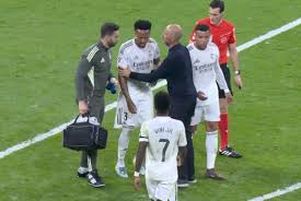 Exame aponta lesão na coxa esquerda de Éder Militão, que preocupa para a Copa