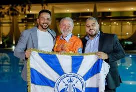 Chefe de escola de samba que exaltará Lula na Sapucaí perde cargo na Alerj