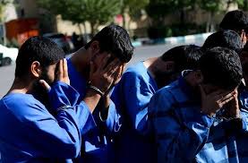بازداشت لژیونر فوتبال ایران به جزم مالخری اجناس سرقتی+ ویدئو | از من سوال نپرس مردم می‌شناسند!