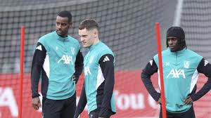 Liverpool v Chelsea: Team news