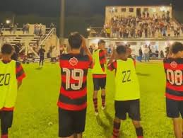 Dupla Grenal mantém embalo, Seleção do Peru quebra invencibilidade e Flamengo fica a um passo da classificação