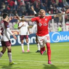 Lanus pierde con Cienciano pero sigue arriba en la serie