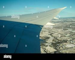 Image of Air Canada plane flying over Los Angeles