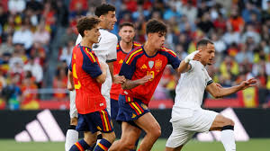 Ocho debutantes y Gavi capitán