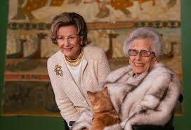 astrid, fru ferner