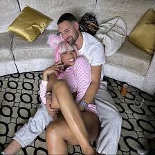 Megan Thee Stallion and Klay Thompson in new photo together. 📸
