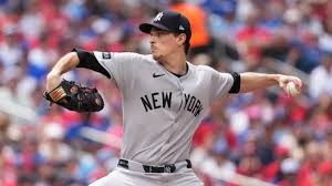 ¡Desastre Tardío! Yankees Caen Ante Azulejos en Toronto