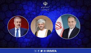 گفت‌وگوی تلفنی عراقچی با وزیران امور خارجه عمان و ترکیه