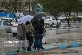 تصاویر: بارش باران و آبگرفتگی معابر در بندرعباس