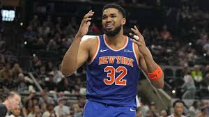 Karl-Anthony Towns Returns From Knee Soreness For Knicks-Cavs Game
