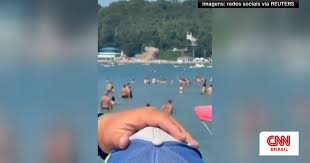 Vídeo: Drone atinge praia na Rússia, mata sete e fere outras 40 pessoas