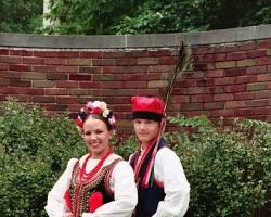 Image of Polish dancers in traditional attire