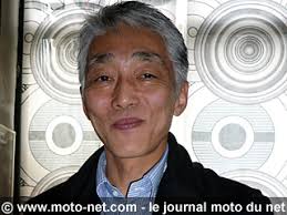 ... Hiroaki Shibata est devenu président le 1er avril. Passionné de tennis, M. Shibata débute la moto à l&#39;âge de 16 ans sur une 50 cm3... Yamaha ! - honda-shibata-01