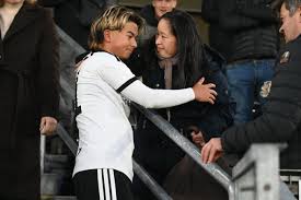 RBK, Fotball | Sendte Lerkendal til himmels: Så fikk RBK-helten (17) klem fra mamma og pappa