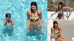 Image result for model bikini artis dunia